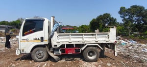 ISUZU NMR 130แรงม้า รถบรรทุก 6ล้อ ดั้มพ์ ปี2015 เลขไมล์น้อยกว่า 500,000 กม.