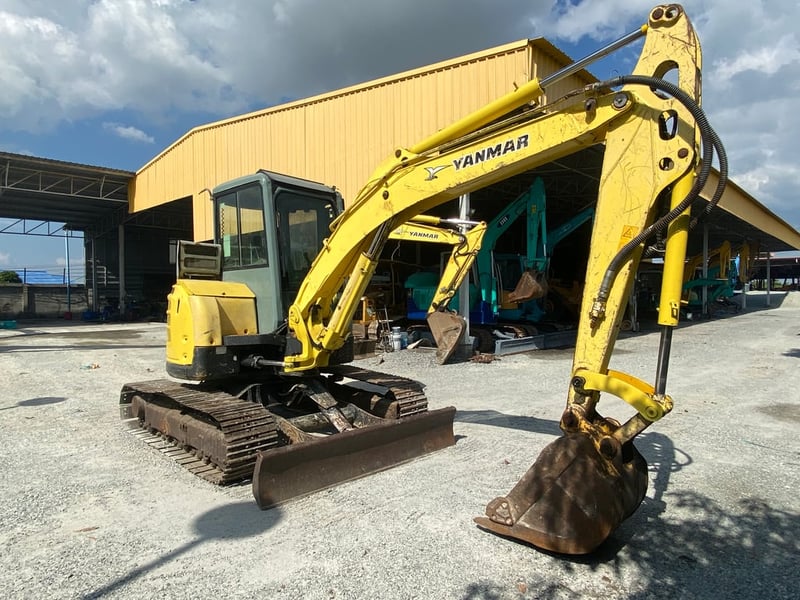 รถแบคโฮ YANMAR  VIO55-5A  ขนาด 5 ตัน  รถเก่านอกนำเข้า ติดต่อ  Line jiraroj2909