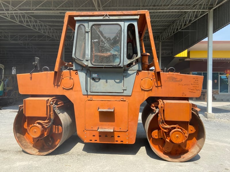 รถบดล้อเหล็ก HAMM   DV6.22 ขนาด 7ตัน รถเก่านอกนำเข้า ติดต่อ Line jiraroj2909