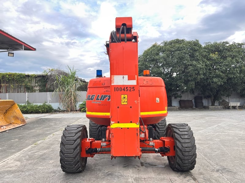 ขายรถกระเช้าบูม JLG  600AJ ความสูง 18.3 เมตร รถเก่านอก ติดต่อ Line jiraroj2909