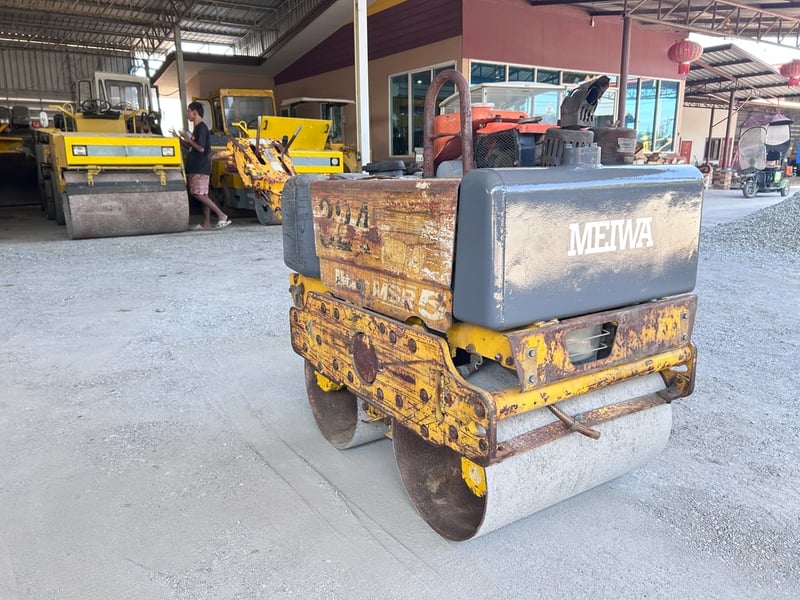 รถบดเดินตาม MEIWA MSR5KM  เก่านอกนำเข้า  ติดต่อ Line  jiraroj2909