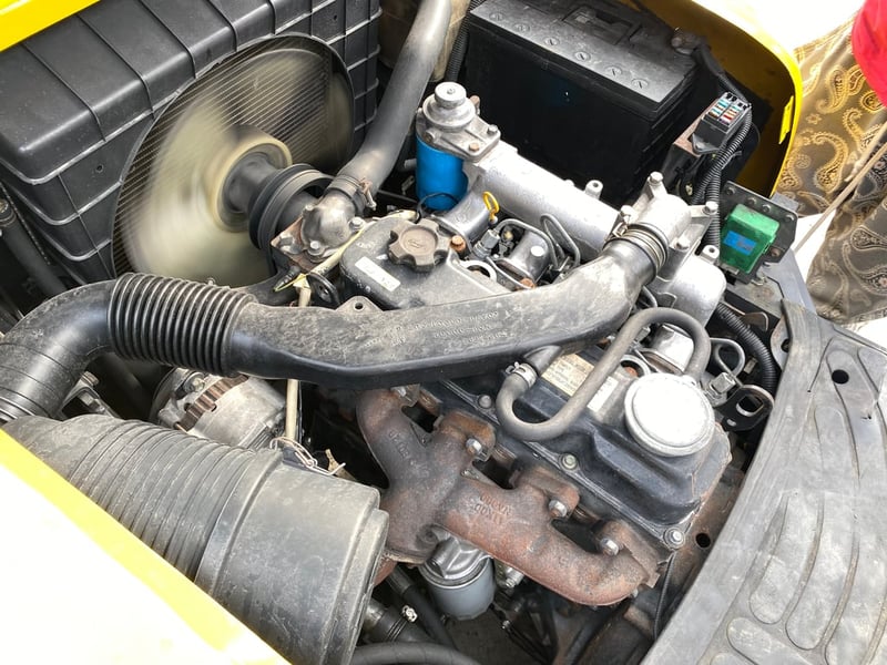 รถฟอร์คลิฟท์ TCM  FD25T3C ขนาด 2.5 ตัน ยกสูง 3 เมตร รถเก่านอกนำเข้า ติดต่อ Line jiraroj2909