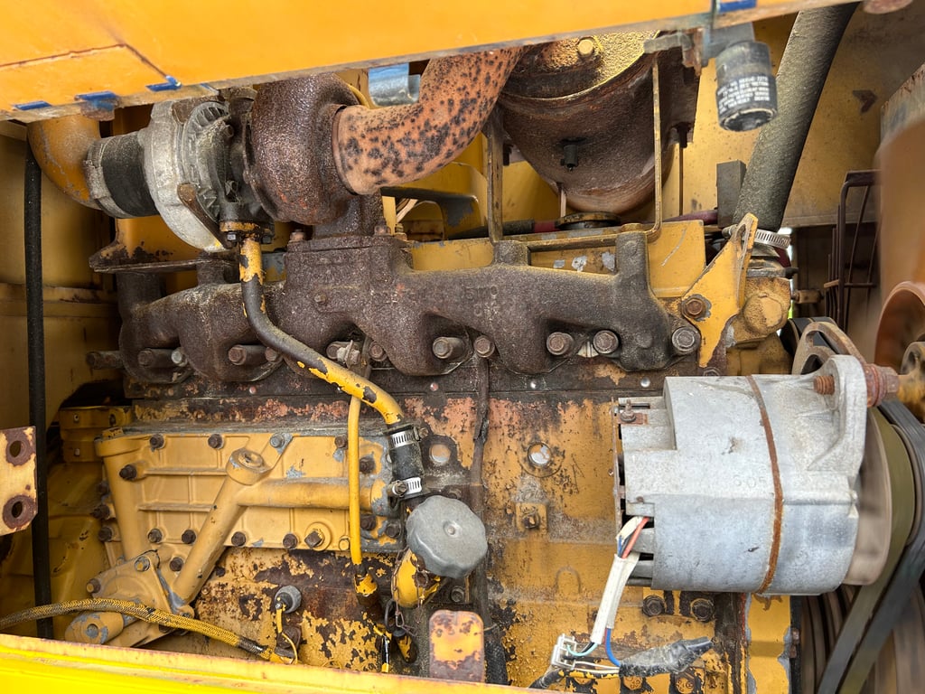 รถตักล้อยาง KOMATSU WA180 บุ้งกี๋ 1.6 คิว ยกสูง 3.3 ม. รถเก่านอกนำเข้า ติดต่อ Line jiraroj2909 รถตักล้อยาง KOMATSU WA180 บุ้งกี๋ 1.6 คิว ยกสูง 3.3 ม. รถเก่านอกนำเข้า ติดต่อ Line jiraroj2909