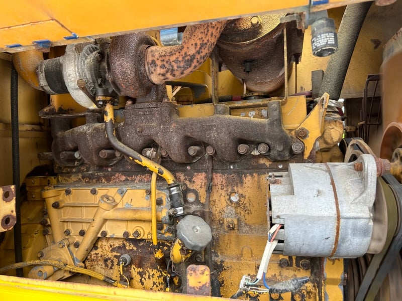 รถตักล้อยาง KOMATSU WA180 บุ้งกี๋ 1.6 คิว ยกสูง 3.3 ม. รถเก่านอกนำเข้า ติดต่อ Line jiraroj2909 รถตักล้อยาง KOMATSU WA180 บุ้งกี๋ 1.6 คิว ยกสูง 3.3 ม. รถเก่านอกนำเข้า ติดต่อ Line jiraroj2909