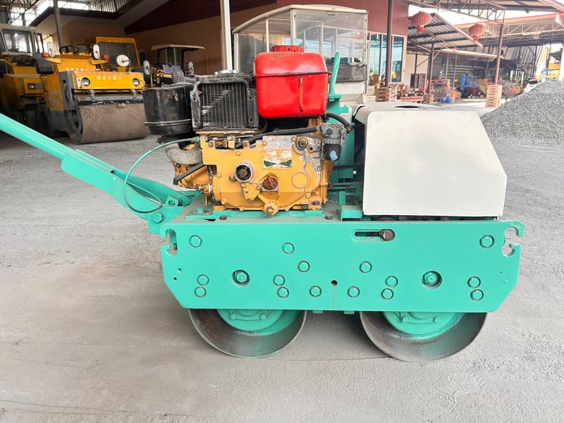 รถบดเดินตาม SAKAI   ติดต่อ Line  jiraroj2909