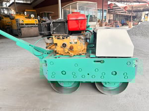 รถบดเดินตาม SAKAI   ติดต่อ Line  jiraroj2909