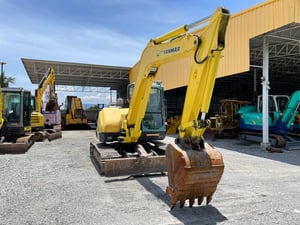 รถแบคโฮ YANMAR  VIO80B ขนาด 8 ตัน รถเก่านอก ติดต่อ Line jiraroj2909