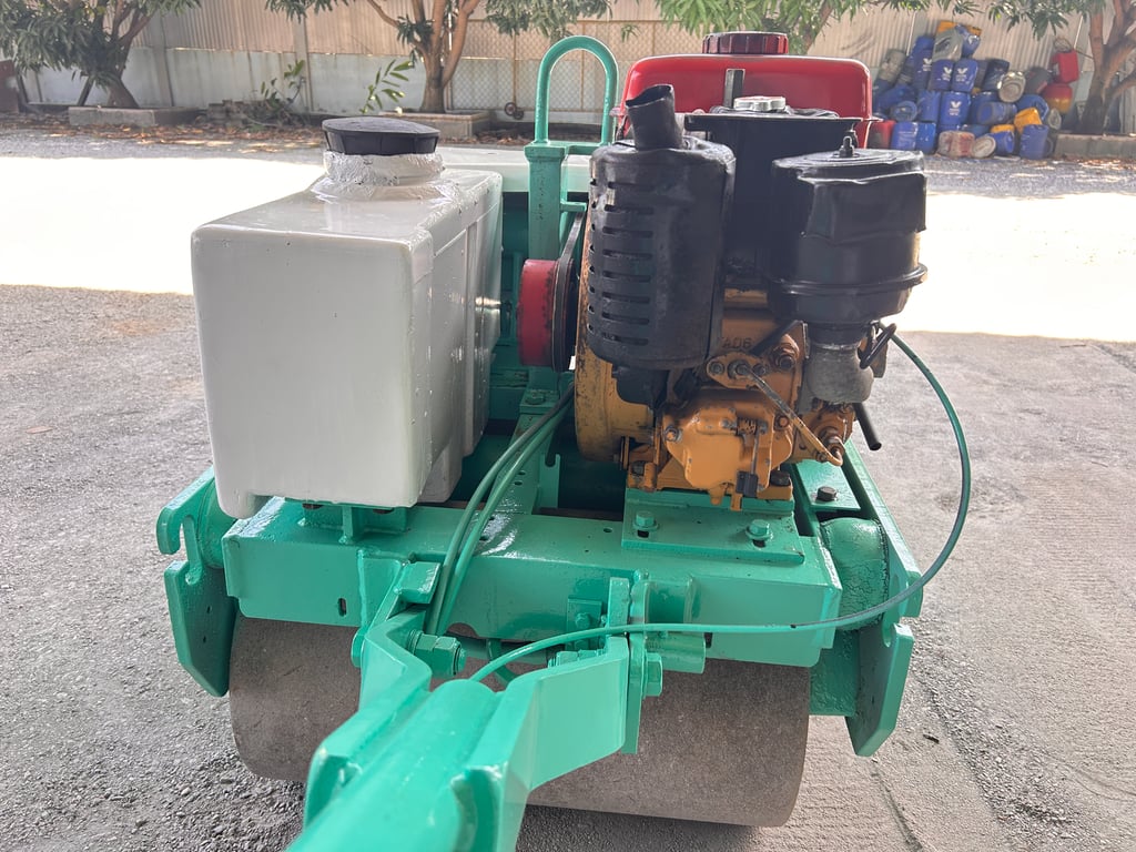 รถบดเดินตาม MIKASA  ติดต่อ Line  jiraroj2909