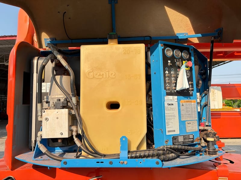 ขายรถกระเช้าบูม GENIE Z60-34 ความสูง 18.3 เมตร รถเก่านอก ติดต่อ Line jiraroj2909 ขายรถกระเช้าบูม GENIE Z60-34 ความสูง 18.3 เมตร รถเก่านอก ติดต่อ Line jiraroj2909