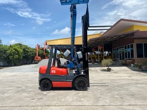 รถฟอร์คลิฟท์  TOYOTA  6FD25  ยก 2.5 ตัน เสาสูง 3เมตร  เกียร์ออโต้  รถเก่านอก ติดต่อ Line jiraroj2909