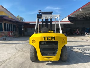 รถฟอร์คลิฟท์ TCM   FD60Z4 ยก 6 ตัน เสาสูง 4 ม. เกียร์ธรรมดา ติดต่อ Line jiraroj2909