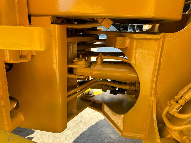 รถตักล้อยาง MITSUBISHI WS3 บุ้งกี๋ 0.5 คิว  รถเก่านอกนำเข้า ติดต่อ Line jiraroj2909