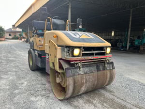 รถบดล้อหน้าเหล็กล้อหลังยาง CAT CB-335D ขนาด 4 ตัน รถเก่านอกนำเข้า  ติดต่อ   Line  jiraroj2909