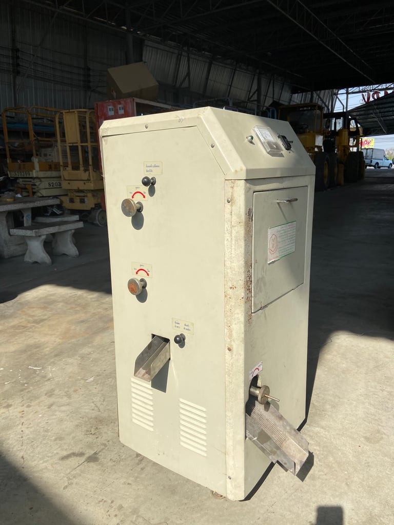 เครื่องสีข้าว ใช้งานน้อย โทร 0818302909 จิรโรจน์ เครื่องสีข้าว ใช้งานน้อย โทร 0818302909 จิรโรจน์