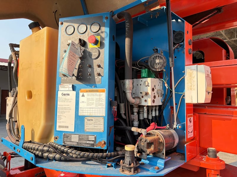 ขายรถกระเช้าบูม GENIE Z60-34 ความสูง 18.3 เมตร รถเก่านอก ติดต่อ Line jiraroj2909