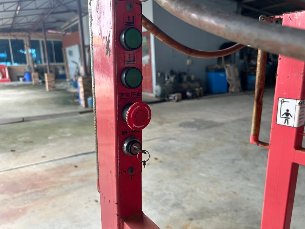 กระเช้าล้อลาก ความสูง 2.6 เมตร ติดต่อ Line jiraroj2909 กระเช้าล้อลาก ความสูง 2.6 เมตร ติดต่อ Line jiraroj2909