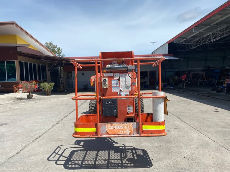 รถกระเช้า GENIE  Z34 -22 ความสูง 10.40เมตร  รถเก่านอกนำเข้า  ติดต่อ Line jiraroj2909