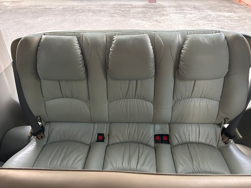 ปี 2005 รถตู้ Volkswagen Caravelle 2.5 TDi รถบ้าน เจ้าของขายเอง