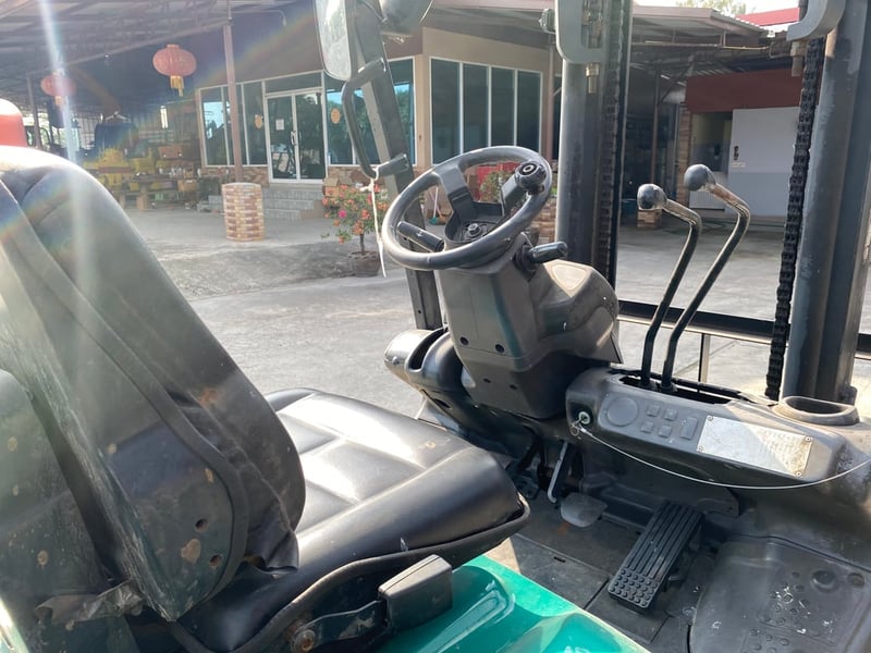 รถฟอร์คลิฟท์ KOMATSU FD20T-16 ยก 2ตัน ยกสูง 3 เมตร ติดต่อ Line jiraroj2909 รถฟอร์คลิฟท์ KOMATSU FD20T-16 ยก 2ตัน ยกสูง 3 เมตร ติดต่อ Line jiraroj2909