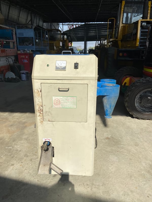 เครื่องสีข้าว ใช้งานน้อย โทร 0818302909 จิรโรจน์