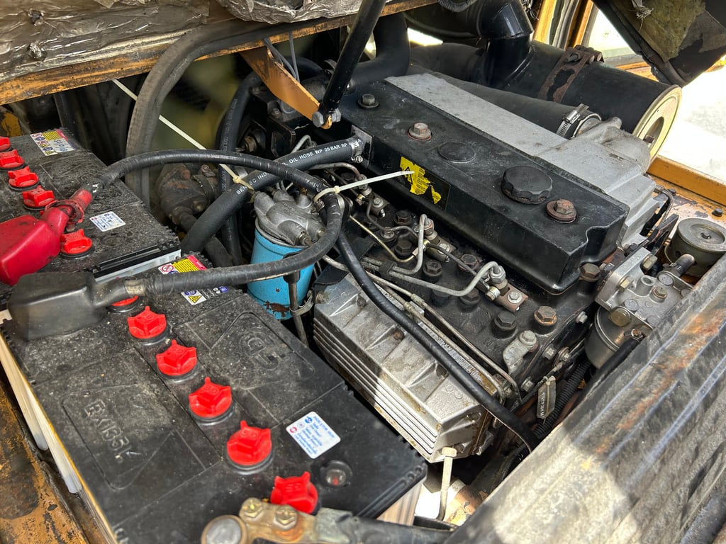 รถฟอร์คลิฟท์ KOMATSU DF70 ขนาด 7 ตัน ยกสูง 3 เมตร งาสไลด์ ติดต่อ Line jiraroj2909