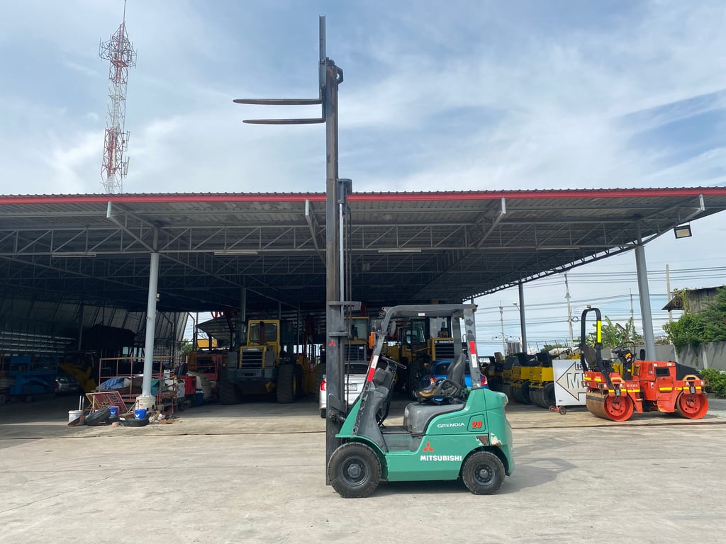 รถฟอร์คลิฟท์ MITSUBISHI FD15ND ยก 1.5 ตัน ยกสูง 4.7 เมตร รถเก่านอก ติดต่อ Line jiraroj2909 รถฟอร์คลิฟท์ MITSUBISHI FD15ND ยก 1.5 ตัน ยกสูง 4.7 เมตร รถเก่านอก ติดต่อ Line jiraroj2909