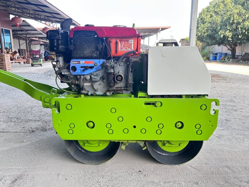 รถบดเดินตาม MIKASA ติดต่อ Line  jiraroj2909