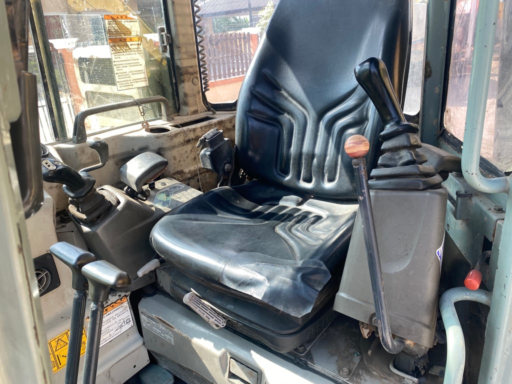 รถแบคโฮ YANMAR  VIO55-5A  ขนาด 5 ตัน  รถเก่านอกนำเข้า ติดต่อ  Line jiraroj2909