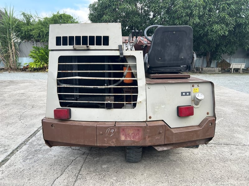 รถกวาดถนนดูดฝุ่น ZAOH AM-9D รถเก่านอกนำเข้า ติดต่อ Line jiraroj2909