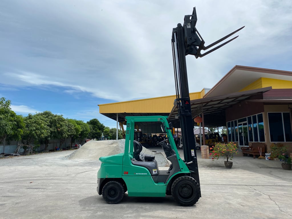 รถฟอร์คลิฟท์ MITSUBISHI FD30NT ยก 3 ตัน งากระดก รถนอกนำเข้า ติดต่อ Line jiraroj2909 รถฟอร์คลิฟท์ MITSUBISHI FD30NT ยก 3 ตัน งากระดก รถนอกนำเข้า ติดต่อ Line jiraroj2909
