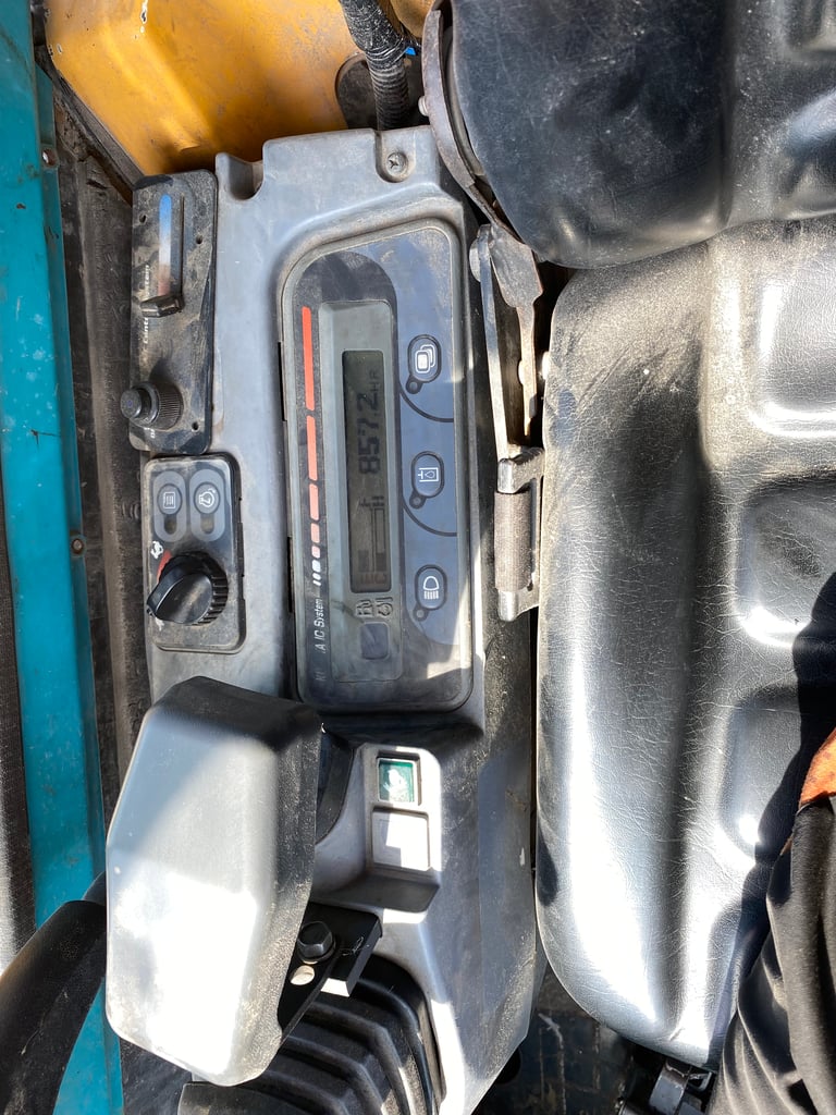 รถแบคโฮ  KUBOTA  KX161-3SZ ขนาด 5 ตัน รถเก่านอกนำเข้า ติดต่อ Line jiraroj2909