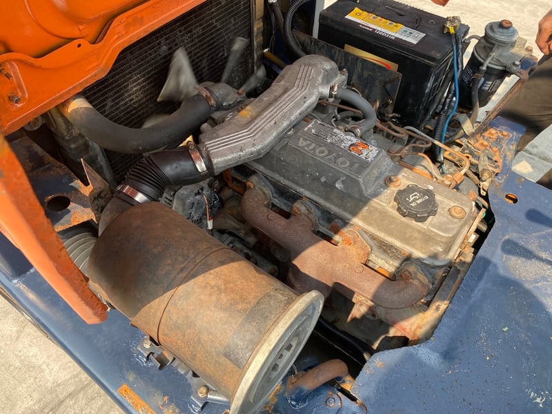 รถฟอร์คลิฟท์  TOYOTA 02-5FD25  ยก 2.5 ตัน เสาสูง 3เมตร ติดต่อ  Line jiraroj2909