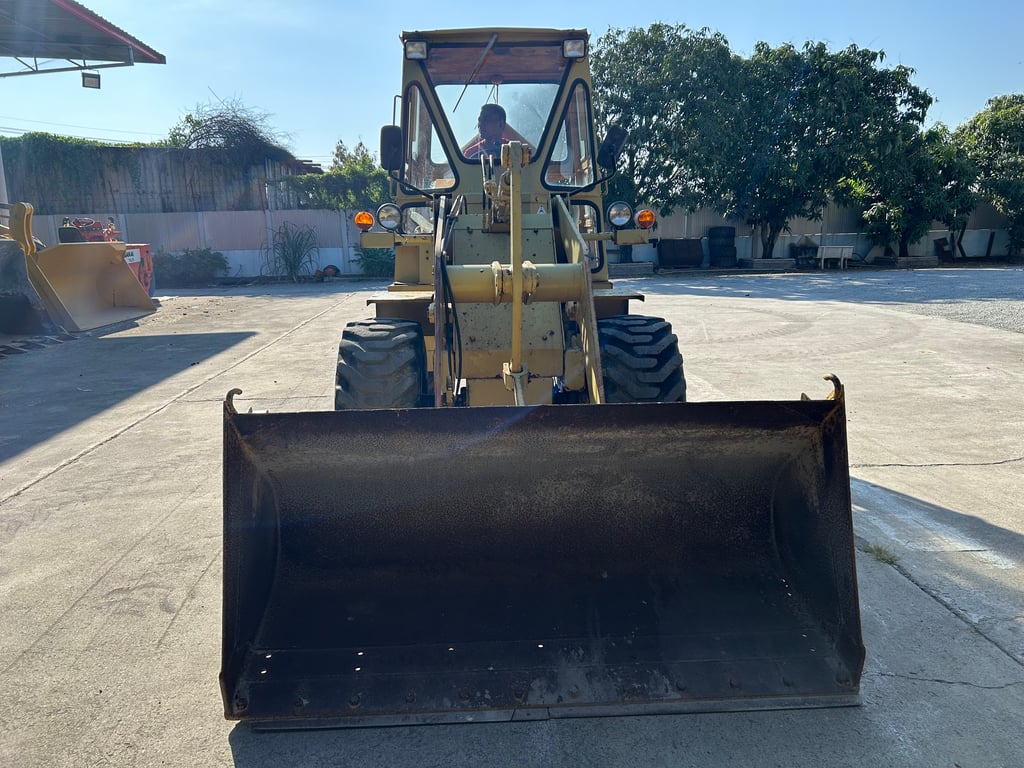 รถตักล้อยาง MITSUBISHI WS300 บุ้งกี๋ 0.5 คิว ยกสูง 3 เมตร รถเก่านอกนำเข้า ติดต่อ Line jiraroj2909 รถตักล้อยาง MITSUBISHI WS300 บุ้งกี๋ 0.5 คิว ยกสูง 3 เมตร รถเก่านอกนำเข้า ติดต่อ Line jiraroj2909