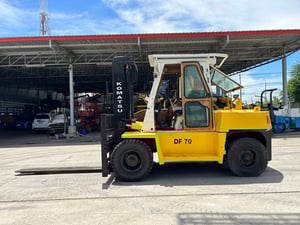 รถฟอร์คลิฟท์ KOMATSU DF70 ขนาด 7 ตัน ยกสูง 3 เมตร งาสไลด์ ติดต่อ Line jiraroj2909