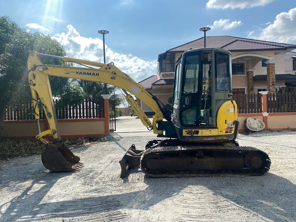 รถแบคโฮ YANMAR  VIO55-5A  ขนาด 5ตัน  รถเก่านอกนำเข้า ติดต่อ  Line jiraroj2909