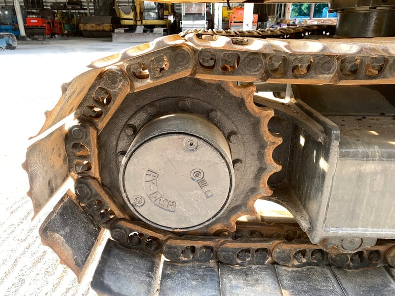 รถแบคโฮ KOMATSU PC60-7 ขนาด 6ตัน มีหัวกระแทกและบุ้งกี๋ ติดต่อ Line: jiraroj2909 รถแบคโฮ KOMATSU PC60-7 ขนาด 6ตัน มีหัวกระแทกและบุ้งกี๋ ติดต่อ Line: jiraroj2909