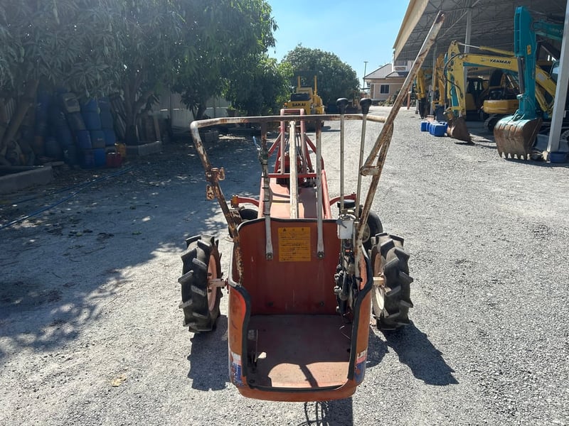 รถกระเช้า KUBOTA FHD-2 ความสูง 2.5 เมตร เก่านอกนำเข้า ติดต่อ  Line jiraroj2909