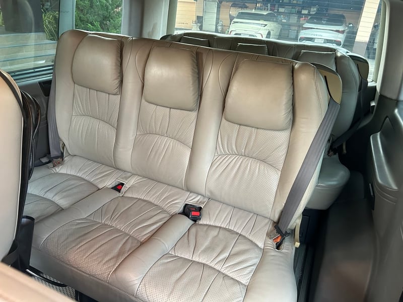 ปี 2005 รถตู้ Volkswagen Caravelle 2.5 TDi รถบ้าน เจ้าของขายเอง