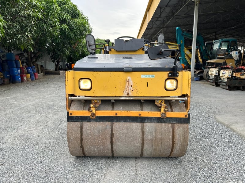 รถบด SAKAI TW350-1 ขนาด 2.5ตัน รถเก่านอกนำเข้า  ติดต่อ   Line  jiraroj2909