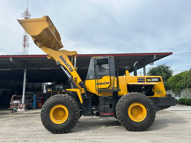 รถตักล้อยาง KOMATSU WA380-6 บุ้งกี๋ 3.4 คิว รถเก่านอกนำเข้า ติดต่อ Line jiraroj2909