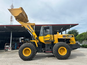 รถตักล้อยาง KOMATSU WA380-6 บุ้งกี๋ 3.4 คิว รถเก่านอกนำเข้า ติดต่อ Line jiraroj2909 รถตักล้อยาง KOMATSU WA380-6 บุ้งกี๋ 3.4 คิว รถเก่านอกนำเข้า ติดต่อ Line jiraroj2909