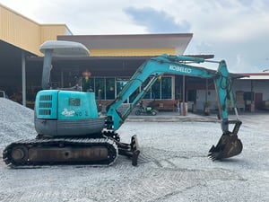 รถแบคโฮ KOBELCO SK30SR ขนาด 3 ตัน รถเก่านอกนำเข้า ติดต่อ Line: jiraroj2909