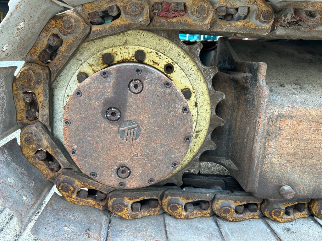 รถแบคโฮ KOBELCO SK60-C ขนาด 6 ตัน รถเก่านอกนำเข้า  ติดต่อ Line: jiraroj2909