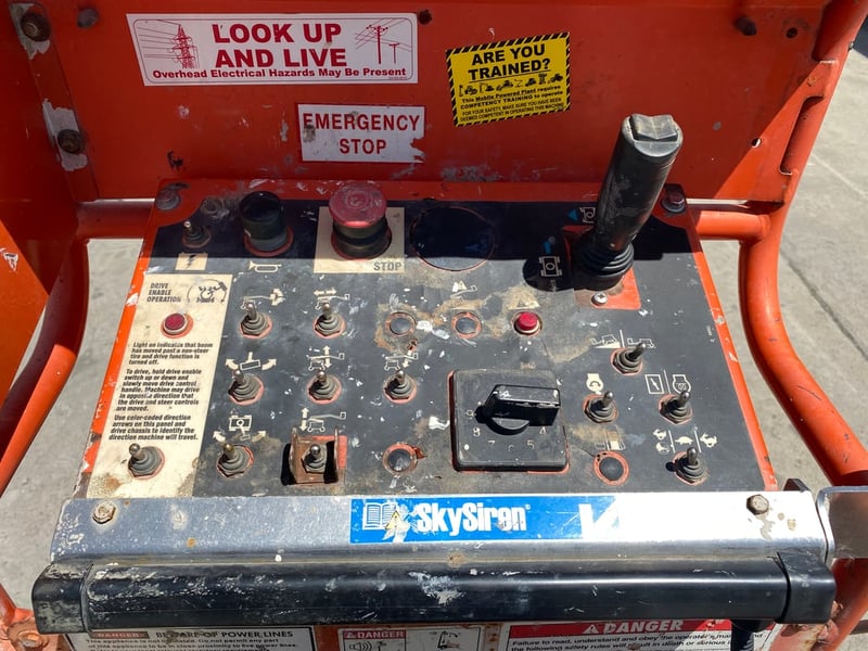 รถกระเช้า GENIE Z34 -22 ความสูง 10.40เมตร รถเก่านอกนำเข้า ติดต่อ Line jiraroj2909 รถกระเช้า GENIE Z34 -22 ความสูง 10.40เมตร รถเก่านอกนำเข้า ติดต่อ Line jiraroj2909