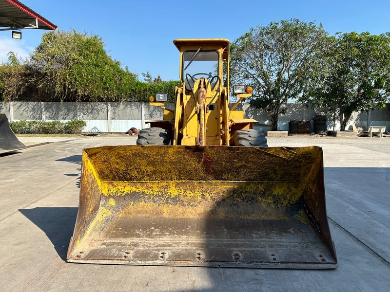 รถตักล้อยาง TOYOTA SDT15 บุ้งกี๋ 1.3 คิว รถเก่านอกนำเข้า ติดต่อ Line jiraroj2909 รถตักล้อยาง TOYOTA SDT15 บุ้งกี๋ 1.3 คิว รถเก่านอกนำเข้า ติดต่อ Line jiraroj2909