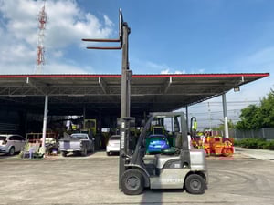 รถฟอร์คลิฟท์ NISSAN  YG1F2A250 ยก 2.5ตัน ยกสูง 4.3เมตร   ติดต่อ Line jiraroj2909