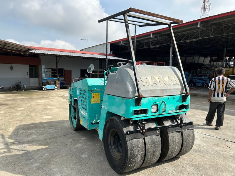 รถบด SAKAI  TW500W-1 รถเก่านอก พร้อมใช้งาน ติดต่อ Line jiraroj2909