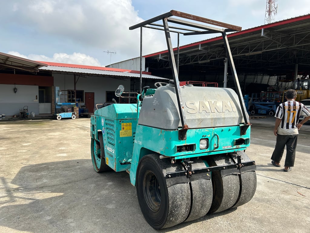 รถบด SAKAI  TW500W-1 รถเก่านอก พร้อมใช้งาน ติดต่อ Line jiraroj2909