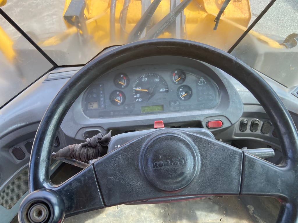 รถตักล้อยาง KOMATSU WA380-6 บุ้งกี๋ 3.4 คิว รถเก่านอกนำเข้า ติดต่อ Line jiraroj2909