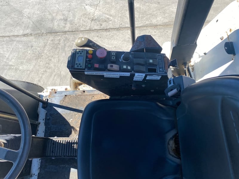 รถบดล้อยาง 9ล้อ  DYNAPAC  CP142 รถเก่านอกนำเข้า    ติดต่อ  Line jiraroj2909